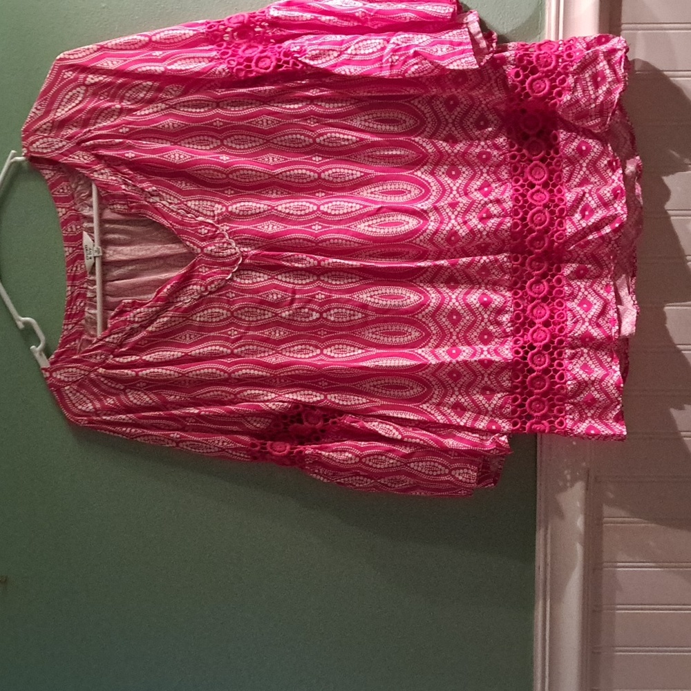Crown & Ivy blouse